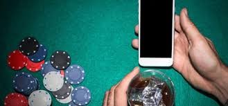 jdbyg app စလော့ Slot Games Myanmar MMK ဖြင့် ကစားနေသောမြင်ကွင်း
